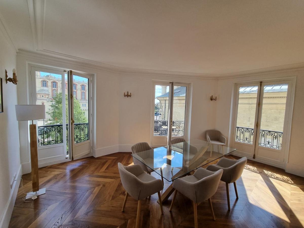 Face Chateau St Germain En Laye, Appartement 4 A 6 Personnes, 23 Min De Paris Champs-Elysees Saint-Germain-en-Laye Εξωτερικό φωτογραφία